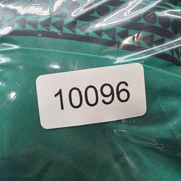 Womens Catherines Green Tunic Top Black Embellished Panel & 3/4 Sleeves Size 5X - Picture 7 of 8